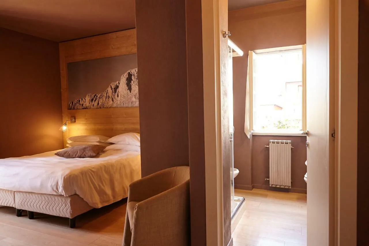 Hotell Lo Chalet Castione della Presolana
