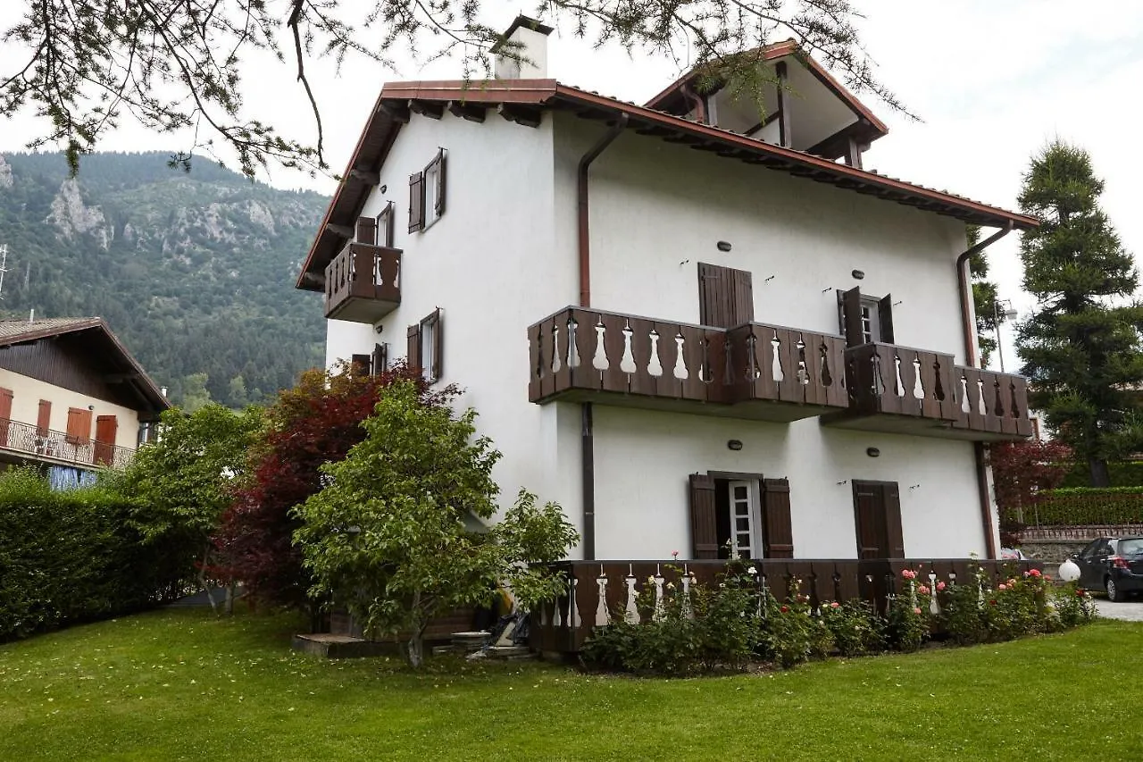 Hotell Lo Chalet Castione della Presolana